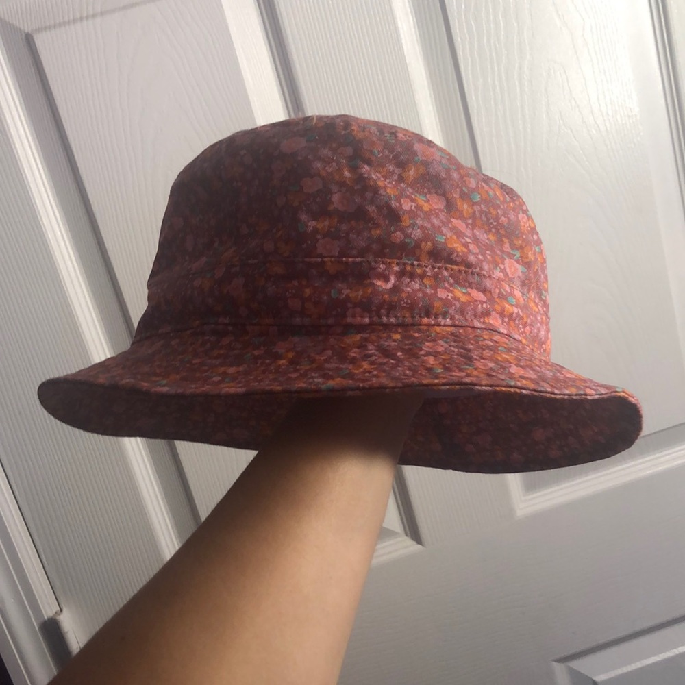 Aeropostale floral bucket hat
